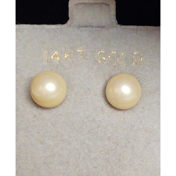 Cultured Pearl Earring Studs 7.7 mm and 14k Yellow Gold Posts, Vintage - Picture 3 of 3